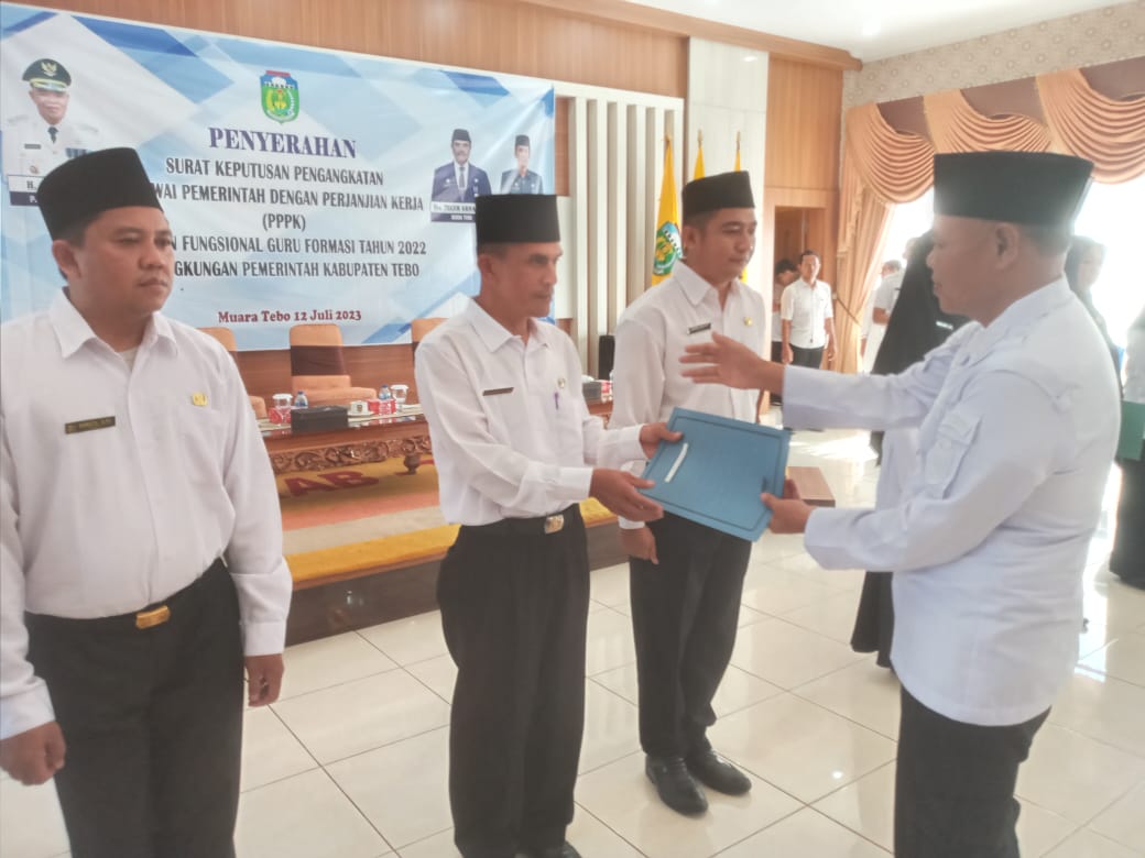271 PPPK Di Tebo Terima SK Pengangkatan