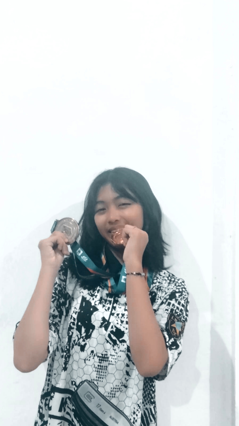 Afhika “Keke”, Atlet Menembak Termuda Harumkan Nama Pangkal Pinang di Kejurda Bangka Belitung  