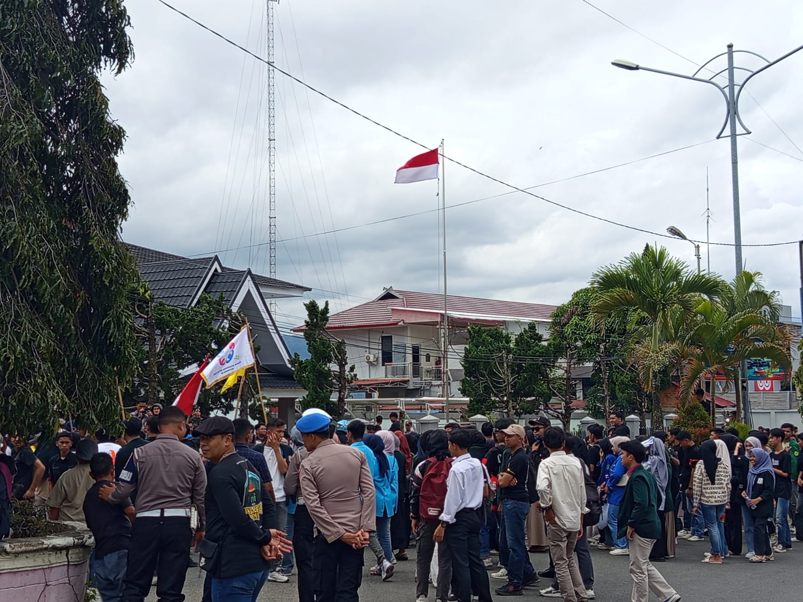 Mahasiswa Kerinci dan Sungai Penuh Gelar Aksi Damai, Sampaikan Aspirasi ke DPRD