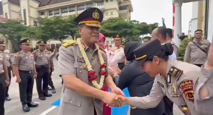 Polda Jambi Gelar Upacara Pelepasan Wakapolda, Brigjen Pol M. Mustaqim Resmi Akhiri Masa Tugas