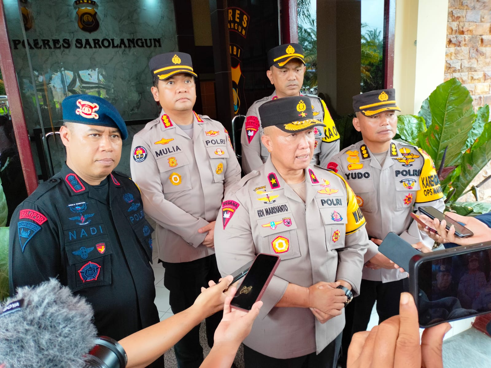 Di Polres Sarolangun, Wakapolda Jambi Tekankan Personel Peka Terhadap Situasi di Lingkungan saat Pengamanan Pemilu