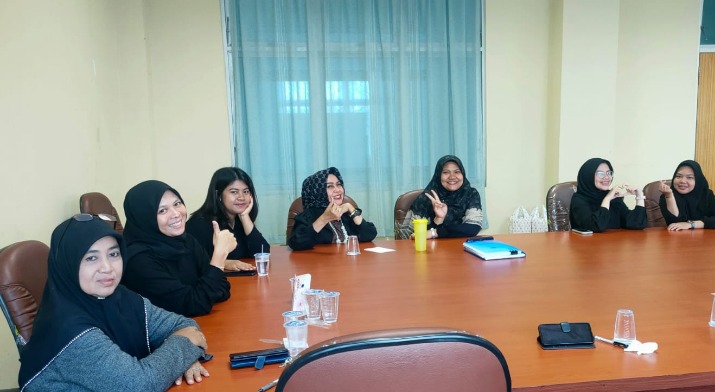 UIN Jambi Peringati Hari Bahasa Isyarat Internasional dengan Pelatihan Bahasa Isyarat