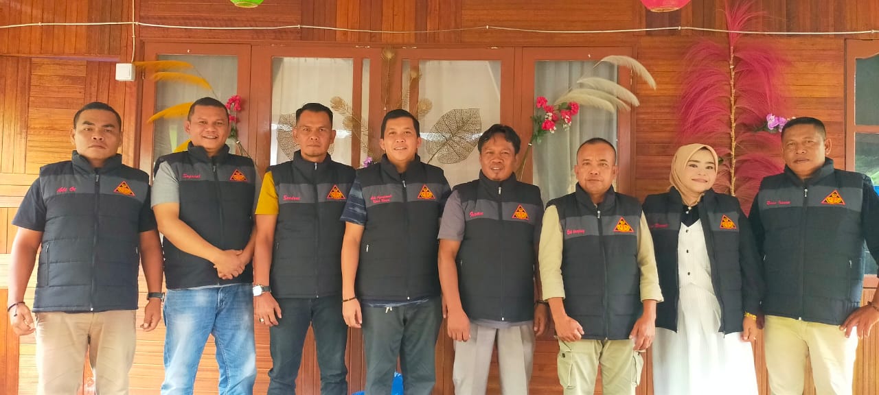 LSM Semut Merah Evaluasi Keaktifan Anggota, Tegaskan Komitmen Melayani Masyarakat