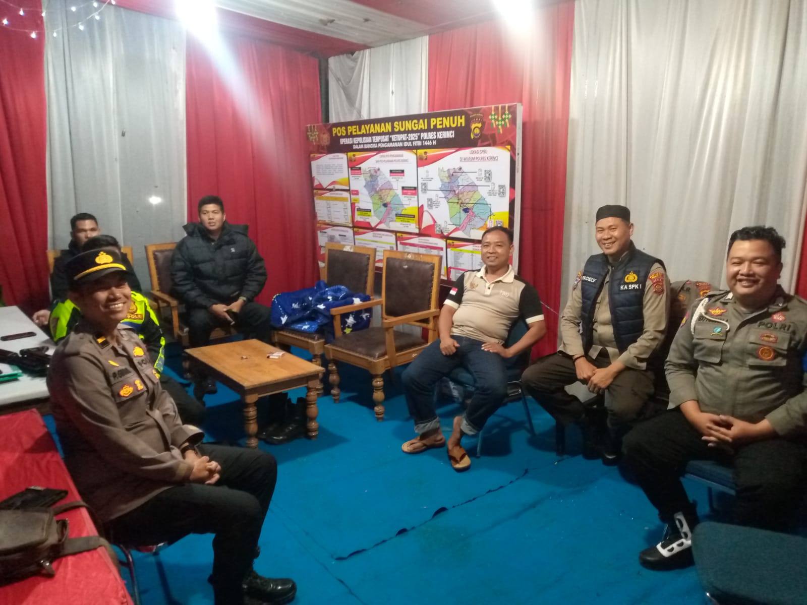 Pos Pengamanan Operasi Ketupat 2025 Polsek Kota Sungai Penuh Tampilkan Pelayanan Humanis di Puncak Jalan Lintas Sumbar – Tapan