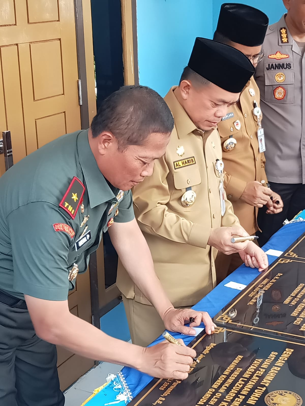 Gubernur Resmikan Dapur Makan Bergizi Gratis SPPG Nusa Indah