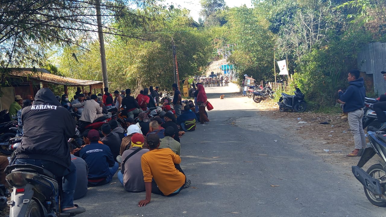 Aksi Unjuk Rasa Warga Pulau Pandan Berlanjut, Tujuh Pendemo Diamankan Polisi