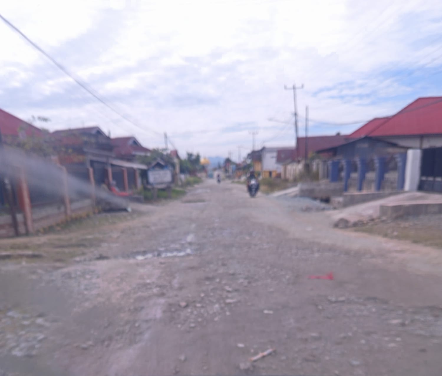 Jalan Penghubung Kubang–Lubuk Suli Rusak Parah, Warga Depati VII Teriak Lelah Menunggu Aspal